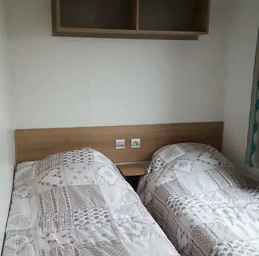 Mobile 701 Campsite 4*